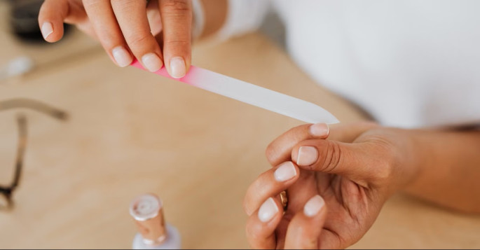 Como Fortalecer as Unhas Fracas: Dicas Naturais para o Dia a Dia